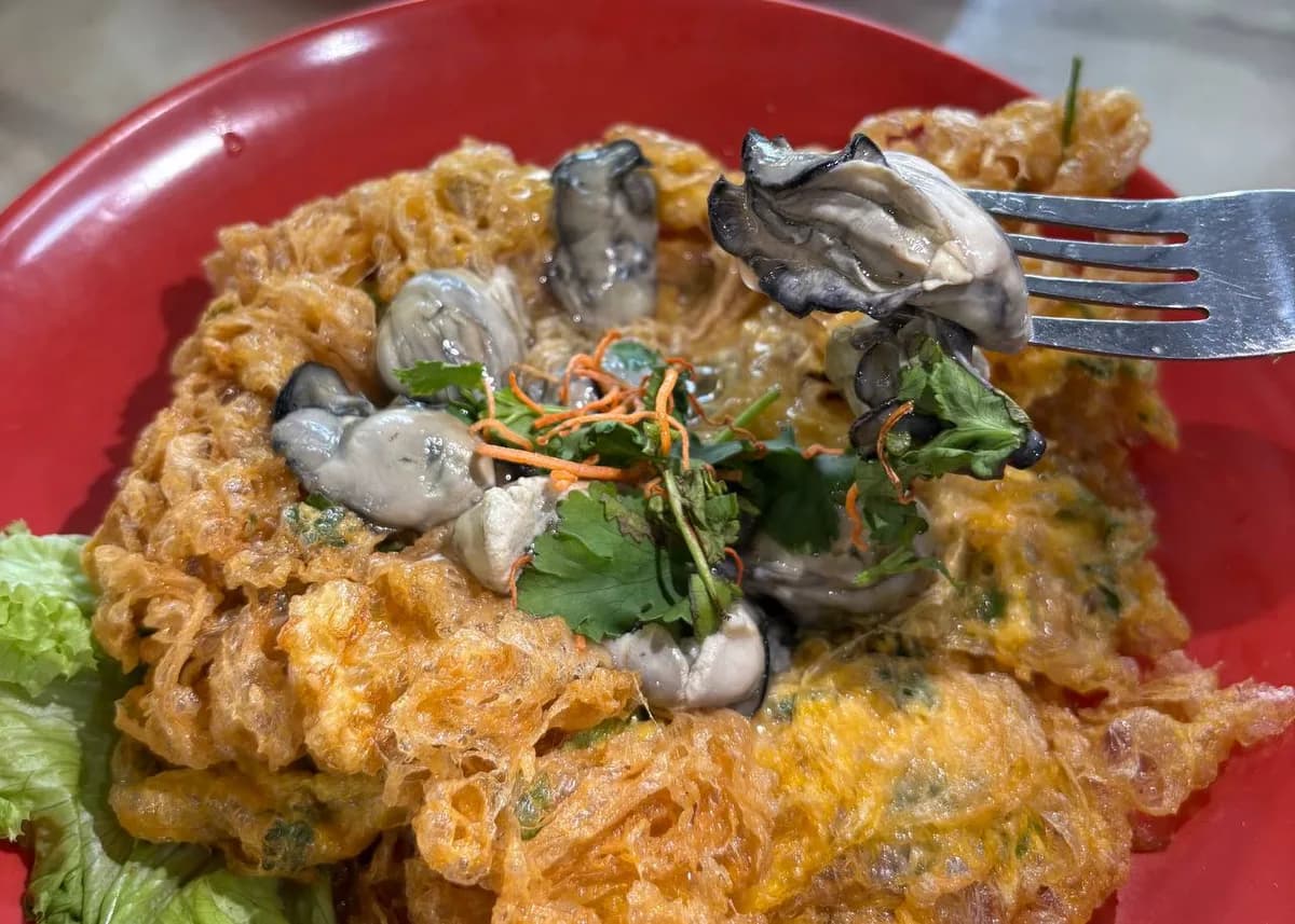 Signature Oyster Omelette Small at Goldrock Fish Head Steamboat