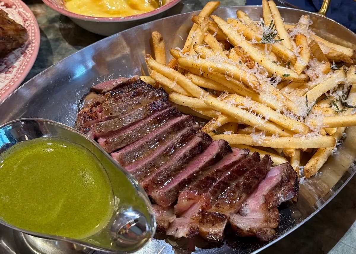 Steak & Unlimited Frites at The Plump Frenchmen