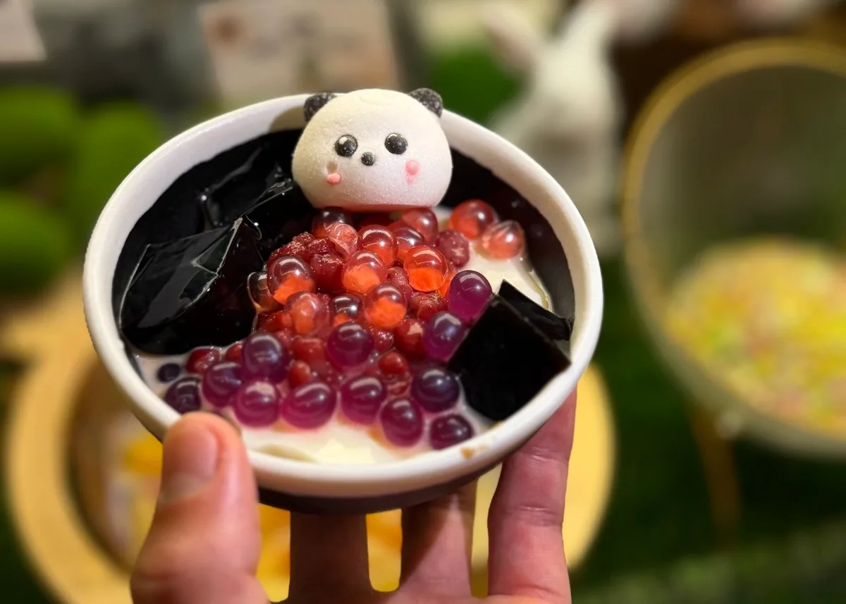 Broth and Beyond Review:  $1 Broths at Singapore's Prettiest Hotpot Restaurant - Restaurant food photos in Singapore