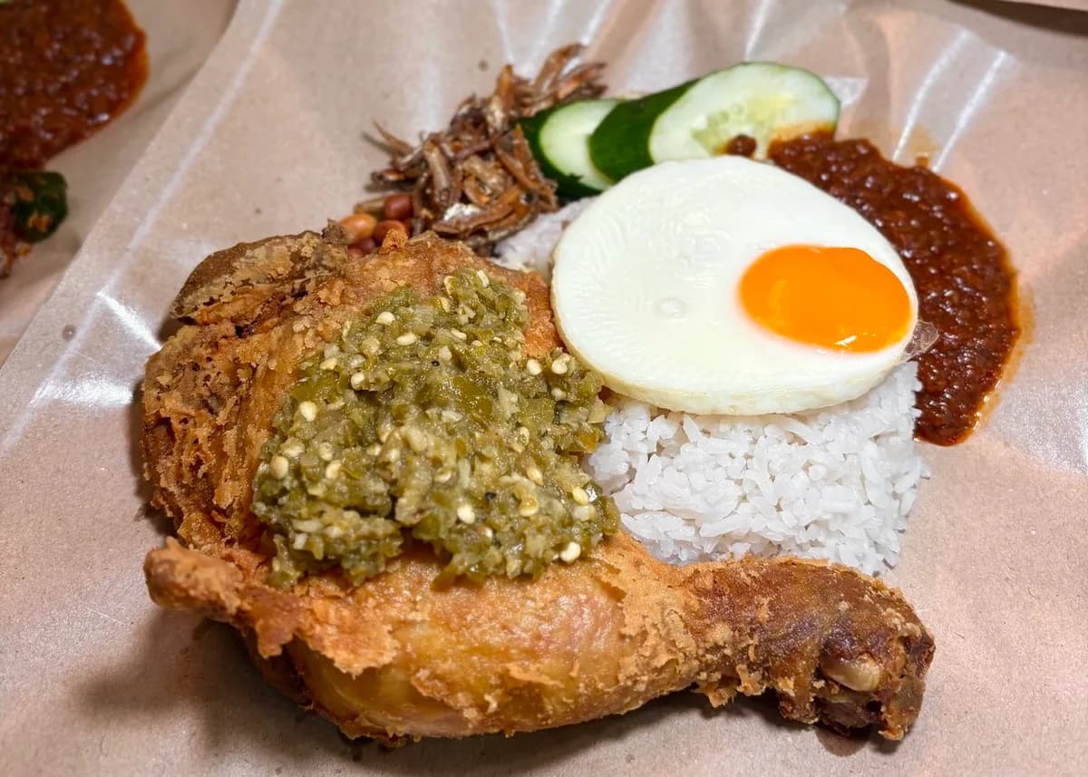 Madness Nasi Lemak: Under $8 for Authentic KL Nasi Lemak Sets In Town - Restaurant food photos in Singapore