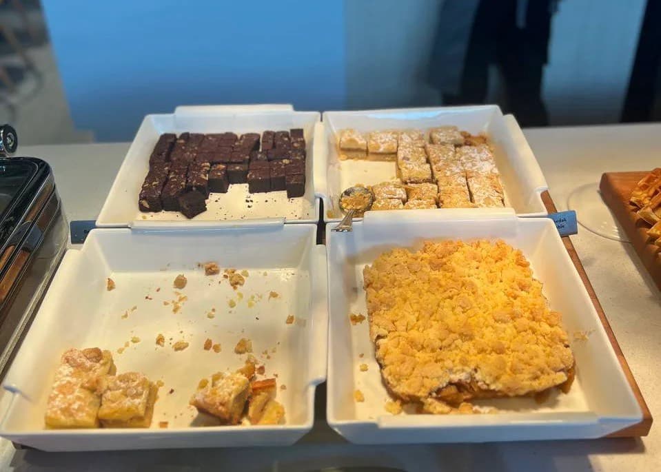 Desserts at Swensons